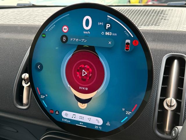 ＭＩＮＩ カントリーマンＣ　クラシック・トリム　Ｍパッケージ　ハーマンカードン　ヘッドアップＤ　ＡＣＣ　Ｄアシスト　タッチパネルナビ　全周囲カメラ　アップルカープレイ　１８ＡＷ　電動リヤゲート　電動シート　シートヒーター　ステアリングヒーター　禁煙（58枚目）