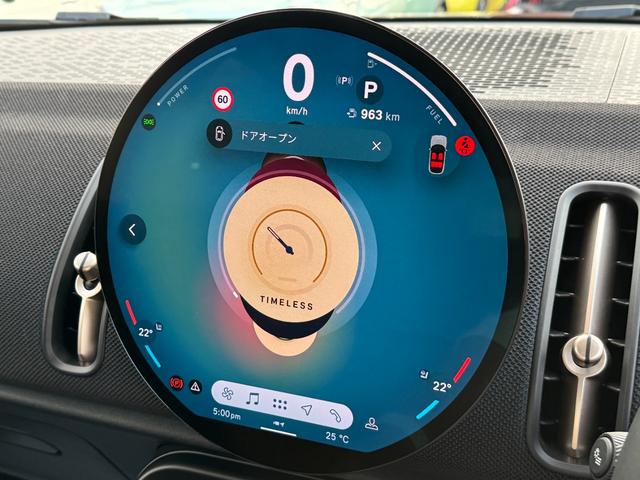 ＭＩＮＩ カントリーマンＣ　クラシック・トリム　Ｍパッケージ　ハーマンカードン　ヘッドアップＤ　ＡＣＣ　Ｄアシスト　タッチパネルナビ　全周囲カメラ　アップルカープレイ　１８ＡＷ　電動リヤゲート　電動シート　シートヒーター　ステアリングヒーター　禁煙（59枚目）