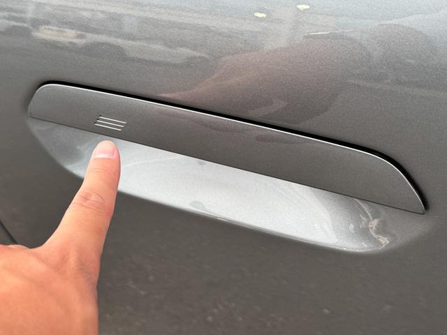 ＭＩＮＩ カントリーマンＣ　クラシック・トリム　Ｍパッケージ　ハーマンカードン　ヘッドアップＤ　ＡＣＣ　Ｄアシスト　タッチパネルナビ　全周囲カメラ　アップルカープレイ　１８ＡＷ　電動リヤゲート　電動シート　シートヒーター　ステアリングヒーター　禁煙（70枚目）