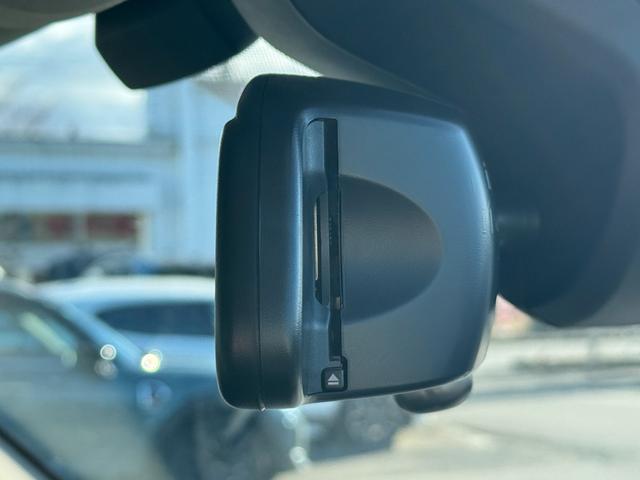 ＭＩＮＩ クーパーＤ　クロスオーバー　ペッパーＰＫＧ　ＡＬＬ４エクステリア　タッチパネルナビ　リヤカメラ　電動リヤゲート　黒１８インチＡＷ　ＡＣＣ　ドライビングアシスト　Ｂｌｕｅｔｏｏｔｈ　ＥＴＣ　カバナシート　１オーナ　禁煙車（49枚目）