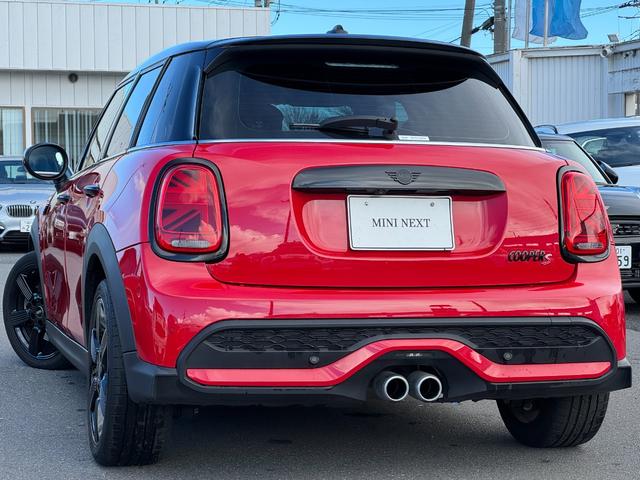 ＭＩＮＩ クーパーＳプレミアムプラスパッケージクラシックトリム　ヘッドアップＤ　クルコン　Ｄアシスト　アップルカープレイ　リヤカメラ　１７インチＡＷ　黒半革シート　シートヒーター　ワイヤレスチャージ　Ｂｌｕｅｔｏｏｔｈ　ＥＴＣ２．０　１オーナー　禁煙車（58枚目）
