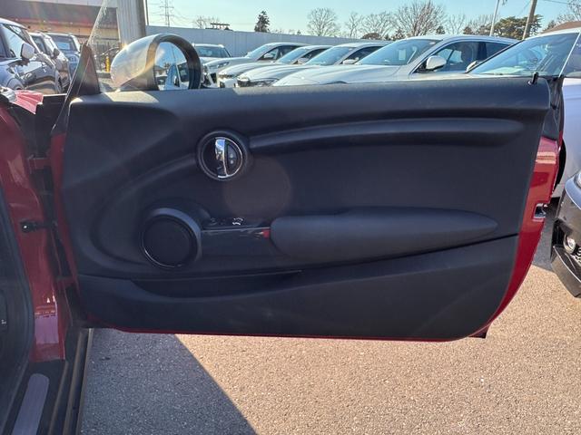 �S���̂��q�l�Ɍ����Ĕ̔��\�ł��B���{�S���[�ԉ\�ł���f�ډ摜�ł͂킩��Ȃ����A�R���f�B�V�����̐����A�ڍ׉摜�̒ǉ��Ȃǂ��C�y�ɂ��\���t�����������B�����_�C�����S���̂��q�l�Ɍ����Ĕ̔��\�ł��B