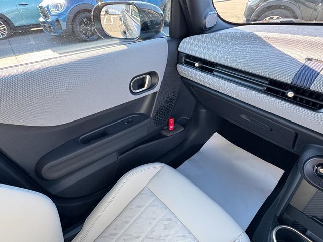 ＭＩＮＩ クーパーＳ　フェイバリット・トリム　弊社レンタ登録デモカー　Ｍパッケージ　ベスキンベージュシート　シートヒーター　ステアリングヒーター　タッチパネルナビ　全周囲カメラ　ハーマンカードン　ヘッドアップＤ　ＡＣＣ　Ｄアシスト　１８ＡＷ　禁煙（30枚目）