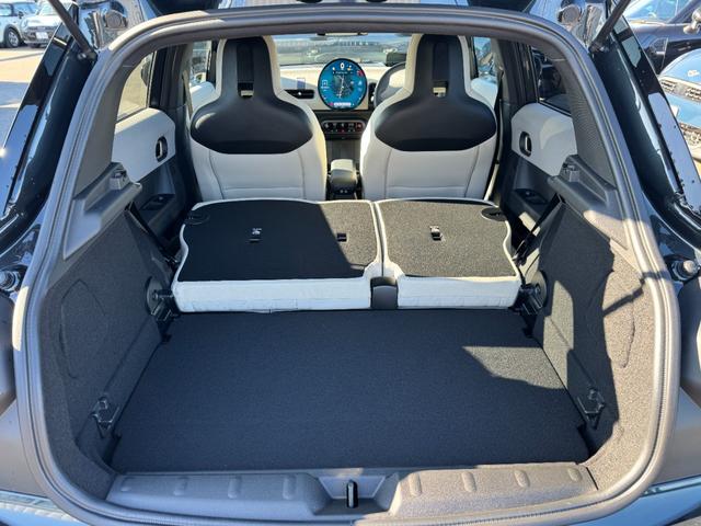 ＭＩＮＩ クーパーＳ　フェイバリット・トリム　弊社レンタ登録デモカー　Ｍパッケージ　ベスキンベージュシート　シートヒーター　ステアリングヒーター　タッチパネルナビ　全周囲カメラ　ハーマンカードン　ヘッドアップＤ　ＡＣＣ　Ｄアシスト　１８ＡＷ　禁煙（44枚目）