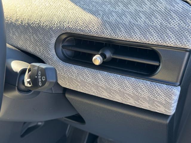 ＭＩＮＩ クーパーＳ　フェイバリット・トリム　弊社レンタ登録デモカー　Ｍパッケージ　ベスキンベージュシート　シートヒーター　ステアリングヒーター　タッチパネルナビ　全周囲カメラ　ハーマンカードン　ヘッドアップＤ　ＡＣＣ　Ｄアシスト　１８ＡＷ　禁煙（49枚目）