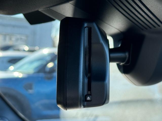 ＭＩＮＩ クーパーＳ　フェイバリット・トリム　弊社レンタ登録デモカー　Ｍパッケージ　ベスキンベージュシート　シートヒーター　ステアリングヒーター　タッチパネルナビ　全周囲カメラ　ハーマンカードン　ヘッドアップＤ　ＡＣＣ　Ｄアシスト　１８ＡＷ　禁煙（52枚目）