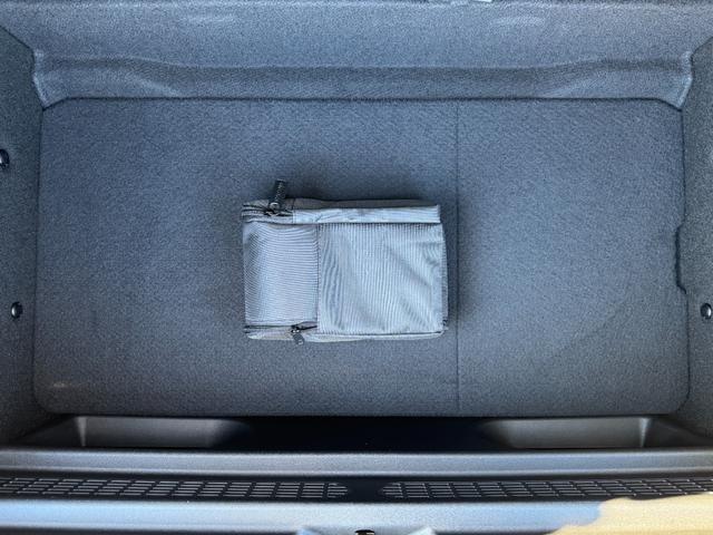 ＭＩＮＩ クーパーＳ　フェイバリット・トリム　弊社レンタ登録デモカー　Ｍパッケージ　ベスキンベージュシート　シートヒーター　ステアリングヒーター　タッチパネルナビ　全周囲カメラ　ハーマンカードン　ヘッドアップＤ　ＡＣＣ　Ｄアシスト　１８ＡＷ　禁煙（80枚目）