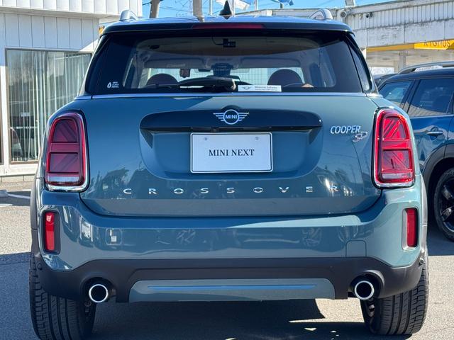 ＭＩＮＩ クーパーＳＤクロスオーバーオール４　クラシックトリム　デジタルＰＫＧ　タッチパネルナビ　リヤカメラ　アップルカープレイ　モルトブラウン革電動シート　シートヒーター　電動リヤゲート　１８ＡＷ　ヘッドアップＤ　ＡＣＣ　Ｄアシスト　ＥＴＣ　１オーナ　禁煙車（11枚目）