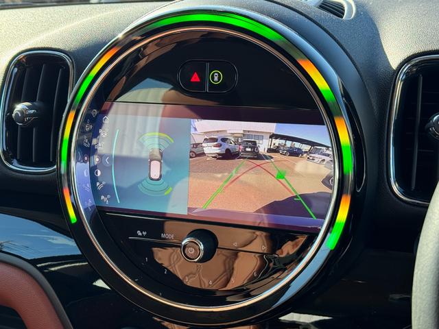 ＭＩＮＩ クーパーＳＤクロスオーバーオール４　クラシックトリム　デジタルＰＫＧ　タッチパネルナビ　リヤカメラ　アップルカープレイ　モルトブラウン革電動シート　シートヒーター　電動リヤゲート　１８ＡＷ　ヘッドアップＤ　ＡＣＣ　Ｄアシスト　ＥＴＣ　１オーナ　禁煙車（22枚目）