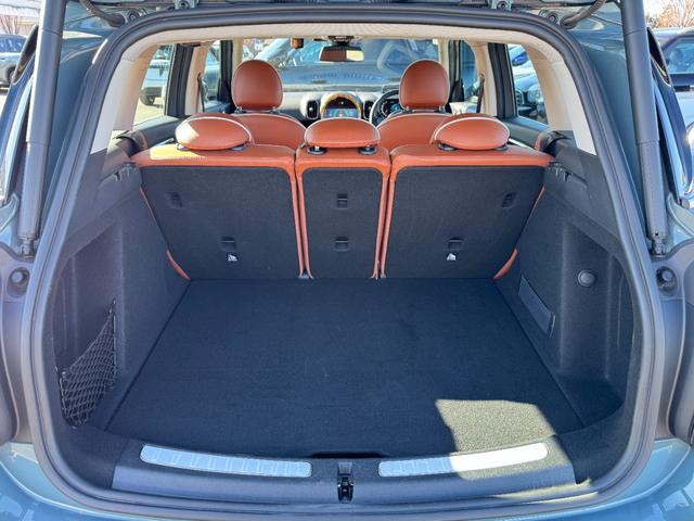 ＭＩＮＩ クーパーＳＤクロスオーバーオール４　クラシックトリム　デジタルＰＫＧ　タッチパネルナビ　リヤカメラ　アップルカープレイ　モルトブラウン革電動シート　シートヒーター　電動リヤゲート　１８ＡＷ　ヘッドアップＤ　ＡＣＣ　Ｄアシスト　ＥＴＣ　１オーナ　禁煙車（79枚目）