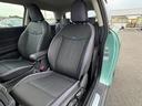 オンライン商談も実施中!ご自宅にいながらでも気になるお車をチェックできます。まずは無料ダイヤルから気になるお車について「オンライン商談希望」とお問合せ下さい。