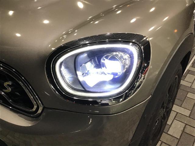 ＭＩＮＩ クーパーＳ　Ｅ　クロスオーバー　オール４　禁煙車　ペッパーパッケージ　ＬＥＤヘッドライト　ドライビングアシスト　１８インチアルミホイール　アクティブクルーズコントロール　ＨＤＤタッチパネルナビ　リアビューカメラ　コンフォートアクセス　ＥＴＣ（12枚目）