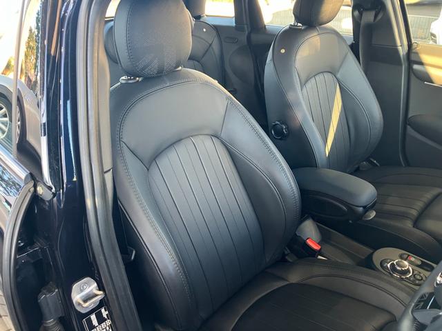 ＭＩＮＩ クーパーＳＤ　ミニ・ユアーズ・トリム　ワンオーナー　禁煙車　ユアーズパッケージ　ドライビングアシスト　アクティブクルーズコントロール　ＨＤＤタッチパネルナビ　リアビューカメラ　コンフォートアクセス　アンビエントライト　ワイヤレスチャージ（17枚目）