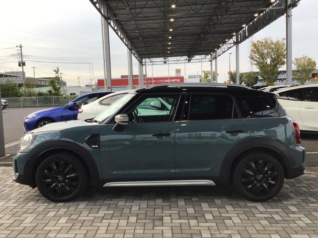ＭＩＮＩ クーパーＤ　クロスオーバー　クラシック・トリム　アクティブクルーズコントロール　ドライブアシスト　ＬＥＤヘッドライト　リアカメラ　前後パークディスタンスコントロール　アンビエントライト　ワイヤレス充電　コンフォートアクセス　電動リアゲート　ＥＴＣ（2枚目）