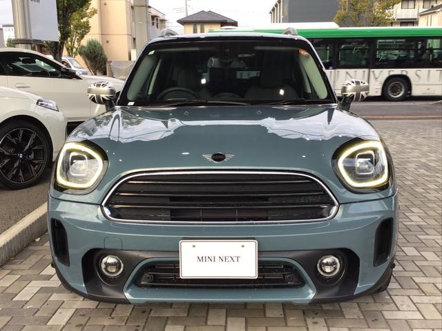 ＭＩＮＩ クーパーＤ　クロスオーバー　クラシック・トリム　アクティブクルーズコントロール　ドライブアシスト　ＬＥＤヘッドライト　リアカメラ　前後パークディスタンスコントロール　アンビエントライト　ワイヤレス充電　コンフォートアクセス　電動リアゲート　ＥＴＣ（16枚目）