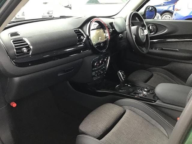 ＭＩＮＩ クーパーＤ　クラブマン　クラシック・トリム　ＬＥＤヘッドライト　クルーズコントロール　ドライブアシスト　リアカメラ　前後パークディスタンスコントロール　コンフォートアクセス　アンビエントライト　アップルカープレイ　ＥＴＣ車載器　クラシックトリム（20枚目）