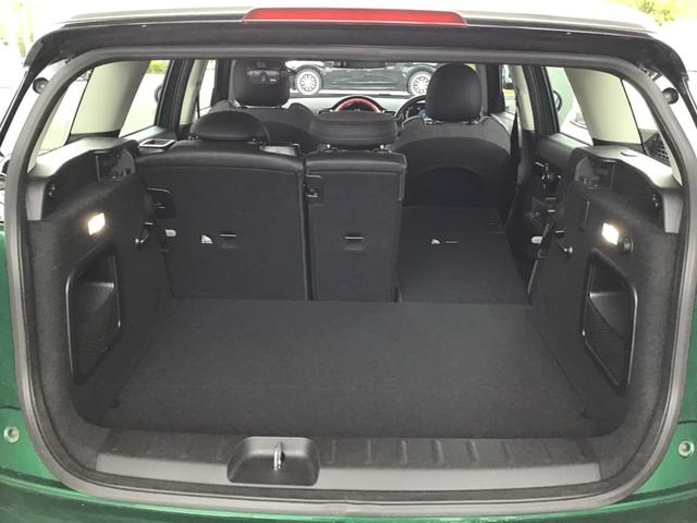 ＭＩＮＩ クーパーＤ　クラブマン　クラシック・トリム　ＬＥＤヘッドライト　クルーズコントロール　ドライブアシスト　リアカメラ　前後パークディスタンスコントロール　コンフォートアクセス　アンビエントライト　アップルカープレイ　ＥＴＣ車載器　クラシックトリム（24枚目）