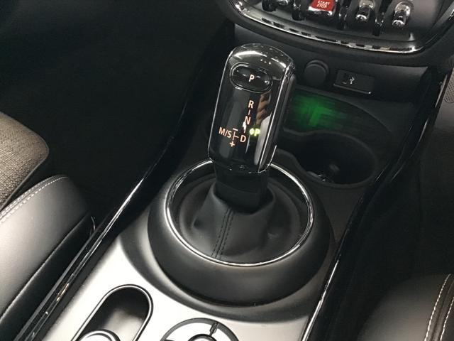 ＭＩＮＩ クーパーＤ　クラブマン　クラシック・トリム　ＬＥＤヘッドライト　クルーズコントロール　ドライブアシスト　リアカメラ　前後パークディスタンスコントロール　コンフォートアクセス　アンビエントライト　アップルカープレイ　ＥＴＣ車載器　クラシックトリム（37枚目）