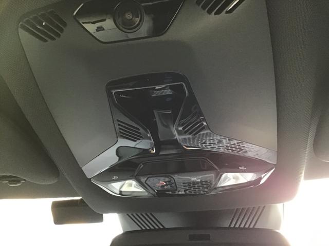 ＭＩＮＩ クーパーＣ　フェイバリット・トリム　弊社レンタカーアップ　フェイバードトリム　Ｍパッケージ　アクティブクルーズコントロール　ヘッドアップディスプレイ　Ｒカメラ　コンフォートアクセス　アンビエントライト　ハーマンカードンスピーカー　ＥＴＣ（37枚目）