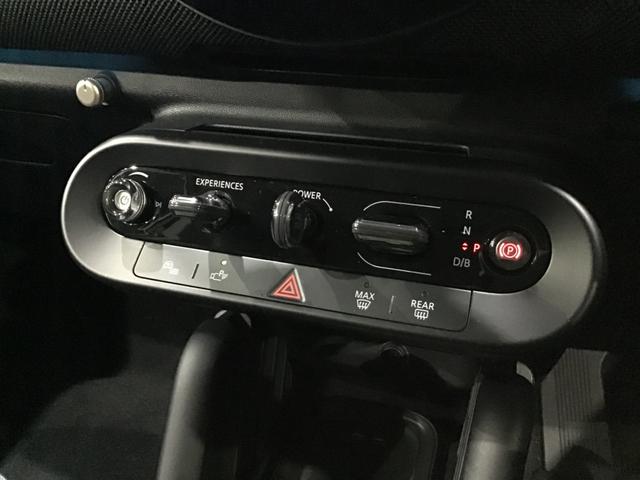 ＭＩＮＩ クーパーＥ　クラシック・トリム　レンタアップ　クラシックトリム　アクティブクルーズコントロール　ヘッドアップディスプレイ　リアカメラ　コンフォートアクセス　純正ＨＤＤナビゲーション　ワイヤレス充電　アップルカープレイ　ＬＥＤライト（26枚目）