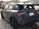 ＭＩＮＩ クーパーＤ　クロスオーバー　クラシック・トリム　クルーズコントロール　ドライブアシスト　コンフォートアクセス　ＬＥＤヘッドライト　リアカメラ　前後パークディスタンスコントロール　アンビエントライト　ワイヤレス充電　クラシックトリム　ＥＴＣ車載器（3枚目）