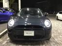 ＭＩＮＩ クーパーＥ　クラシック・トリム　レンタアップ　クラシックトリム　アクティブクルーズコントロール　ヘッドアップディスプレイ　リアカメラ　コンフォートアクセス　純正ＨＤＤナビゲーション　ワイヤレス充電　アップルカープレイ　ＬＥＤライト（5枚目）