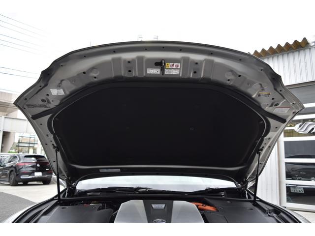 ＬＳ ＬＳ５００ｈ　エグゼクティブ　２０クロームＡＷ　サンルーフ　全席パワーシート　リアエンター＆オットマン　白革シート（ヒーター＆クーラー）　アダプティブクルーズ　全周囲カメラ　レーンキープ　マークレビンソン　法人１オーナー禁煙車（13枚目）