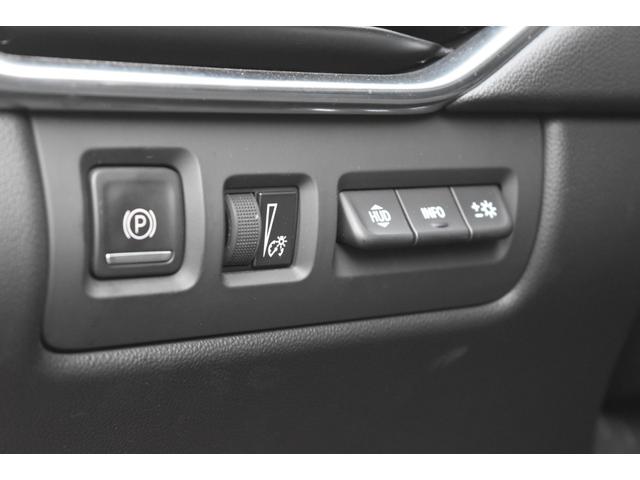 キャデラックその他 ＸＴ４　Ｐｒｅｍｉｕｍ　Ｌｕｘｕｒｙ　ＡＷＤ　パノラマルーフ　ハンズフリーパワーリフトゲート　レザーシート　ＬＥＤヘッドランプ　ルーフレール　イルミネーティングドアハンドル　メモリーパッケージ　アルミインテリアトリム　法人１オーナー禁煙車（21枚目）