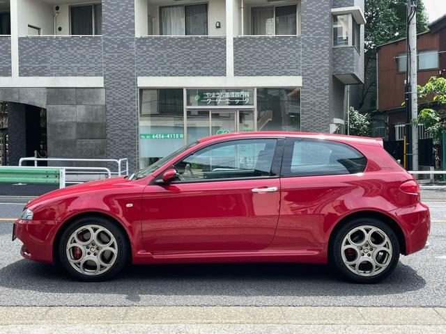 アルファ１４７ ＧＴＡ　禁煙車	左ハンドル　フロア６ＭＴ（5枚目）