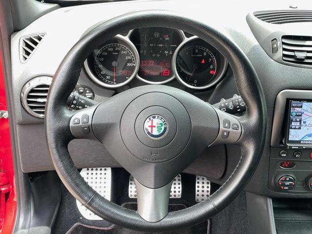 アルファ１４７ ＧＴＡ　禁煙車	左ハンドル　フロア６ＭＴ（13枚目）