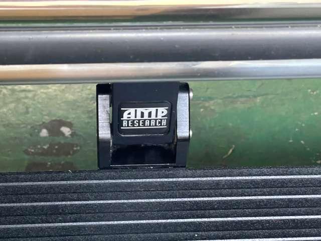 Gクラス G550 4×4 スクエアード 正規D車 4WD 受注生産モデル OP外装色 デジーノマグノプラチナムマット カーボン製オーバーフェンダー ツインサスペンション ドア開閉連動電動サイドステップ 360度カメラ(21枚目)