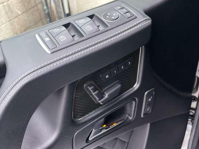 Gクラス G550 4×4 スクエアード 正規D車 4WD 受注生産モデル OP外装色 デジーノマグノプラチナムマット カーボン製オーバーフェンダー ツインサスペンション ドア開閉連動電動サイドステップ 360度カメラ(24枚目)