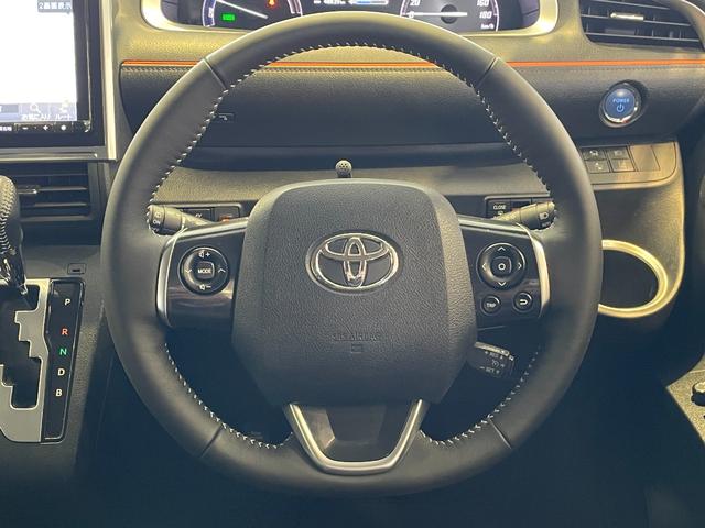 シエンタ ハイブリッドＧ　クエロ　ＴＲＤエアロ／ナビＴＶ／ＤＶＤ／Ｂｌｕｅｔｏｏｔｈ／ＵＳＢ／ＨＤＭＩ／ＥＴＣ／全方位カメラ／ドライブレコーダー前後連動／ＴＶキャンセラー／両側Ｐスライドドア／シートヒーター／ＬＥＤライト／フォグ（17枚目）