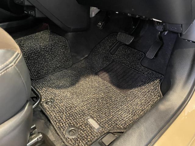 シエンタ ハイブリッドＧ　クエロ　ＴＲＤエアロ／ナビＴＶ／ＤＶＤ／Ｂｌｕｅｔｏｏｔｈ／ＵＳＢ／ＨＤＭＩ／ＥＴＣ／全方位カメラ／ドライブレコーダー前後連動／ＴＶキャンセラー／両側Ｐスライドドア／シートヒーター／ＬＥＤライト／フォグ（50枚目）