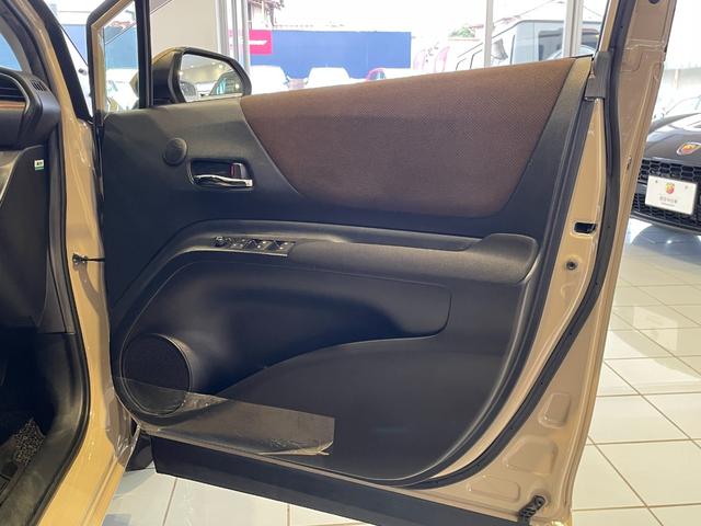 シエンタ ハイブリッドＧ　クエロ　ＴＲＤエアロ／ナビＴＶ／ＤＶＤ／Ｂｌｕｅｔｏｏｔｈ／ＵＳＢ／ＨＤＭＩ／ＥＴＣ／全方位カメラ／ドライブレコーダー前後連動／ＴＶキャンセラー／両側Ｐスライドドア／シートヒーター／ＬＥＤライト／フォグ（59枚目）