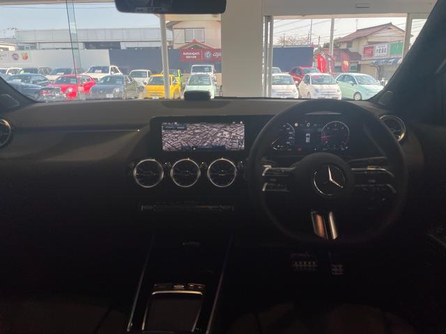 GLAクラス GLA200d 4マチック AMGラインパッケージ 黒革メモリー付パワーシート/シートヒーター/ナビTV/Bluetooth/USB/360°カメラ/ETC/オートトランク/ワイヤレス充電/LEDライト/ACC/ブラスポ/ルーフレール/保証継承(15枚目)