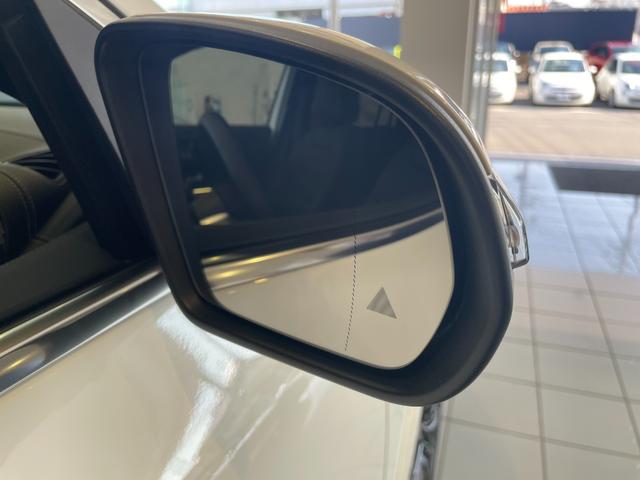 GLAクラス GLA200d 4マチック AMGラインパッケージ 黒革メモリー付パワーシート/シートヒーター/ナビTV/Bluetooth/USB/360°カメラ/ETC/オートトランク/ワイヤレス充電/LEDライト/ACC/ブラスポ/ルーフレール/保証継承(28枚目)