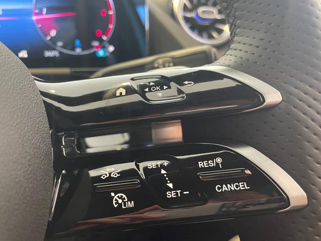 GLAクラス GLA200d 4マチック AMGラインパッケージ 黒革メモリー付パワーシート/シートヒーター/ナビTV/Bluetooth/USB/360°カメラ/ETC/オートトランク/ワイヤレス充電/LEDライト/ACC/ブラスポ/ルーフレール/保証継承(49枚目)
