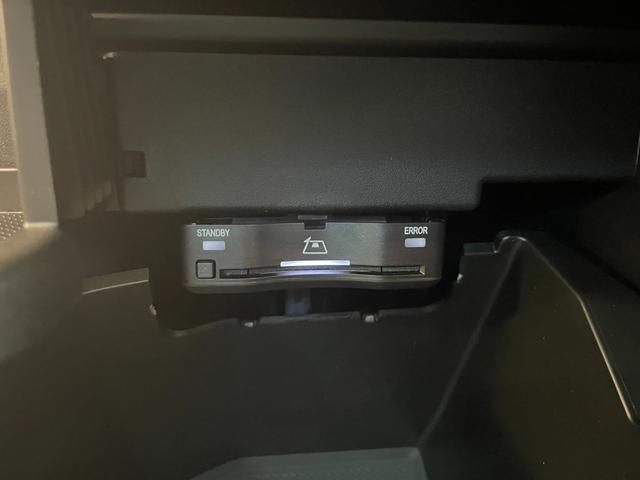 GLAクラス GLA200d 4マチック AMGラインパッケージ 黒革メモリー付パワーシート/シートヒーター/ナビTV/Bluetooth/USB/360°カメラ/ETC/オートトランク/ワイヤレス充電/LEDライト/ACC/ブラスポ/ルーフレール/保証継承(54枚目)