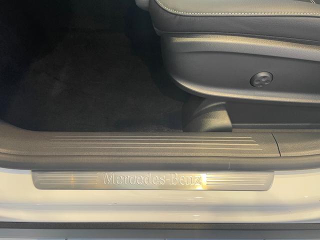 GLAクラス GLA200d 4マチック AMGラインパッケージ 黒革メモリー付パワーシート/シートヒーター/ナビTV/Bluetooth/USB/360°カメラ/ETC/オートトランク/ワイヤレス充電/LEDライト/ACC/ブラスポ/ルーフレール/保証継承(65枚目)