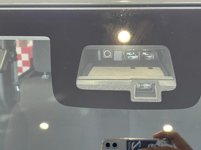 ジムニーシエラ ＪＣ　純正ナビＴＶ／ＤＶＤ／Ｂｌｕｅｔｏｏｔｈ／ＵＳＢ／バックモニター／ＥＴＣ／オプショングリル／スペアタイヤカバー／サイドバイザー／フロアマット／フロアライト／クルコン／デュアルセンサーブレーキサポート（27枚目）