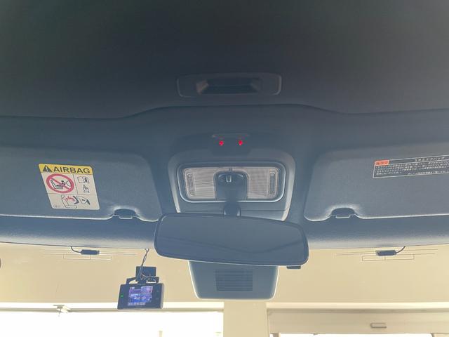 ご覧いただきありがとうございます。車両詳細等お気軽に店舗スタッフまでお問い合わせください。通話無料の専用フリーダイヤルもご用意しております【００７８−６０４３−８２２１】ぜひご利用ください。