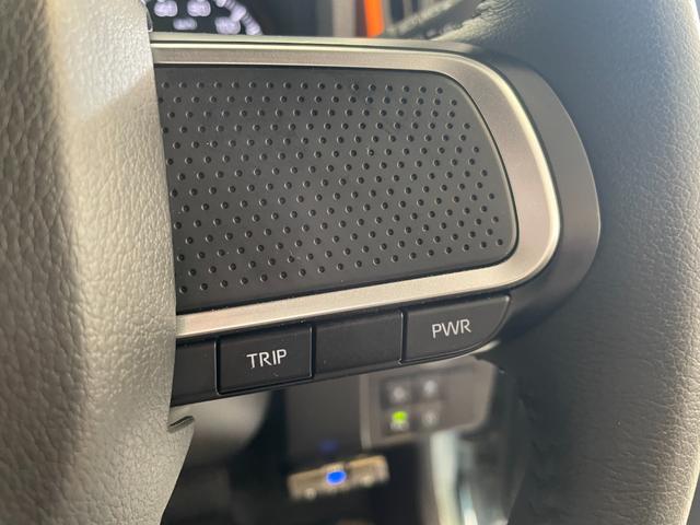 ご覧いただきありがとうございます。車両詳細等お気軽に店舗スタッフまでお問い合わせください。通話無料の専用フリーダイヤルもご用意しております【００７８−６０４３−８２２１】ぜひご利用ください。