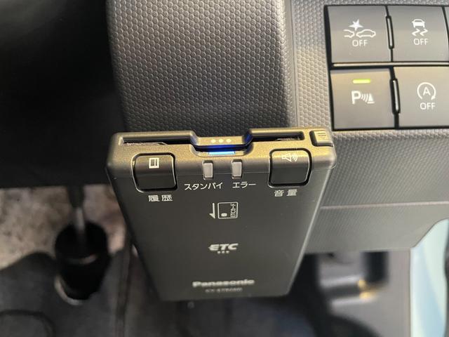 ご覧いただきありがとうございます。車両詳細等お気軽に店舗スタッフまでお問い合わせください。通話無料の専用フリーダイヤルもご用意しております【００７８−６０４３−８２２１】ぜひご利用ください。