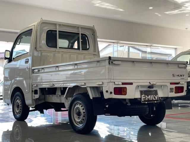 ご覧いただきありがとうございます。車両詳細等お気軽に店舗スタッフまでお問い合わせください。通話無料の専用フリーダイヤルもご用意しております【００７８−６０４３−８２２１】ぜひご利用ください。