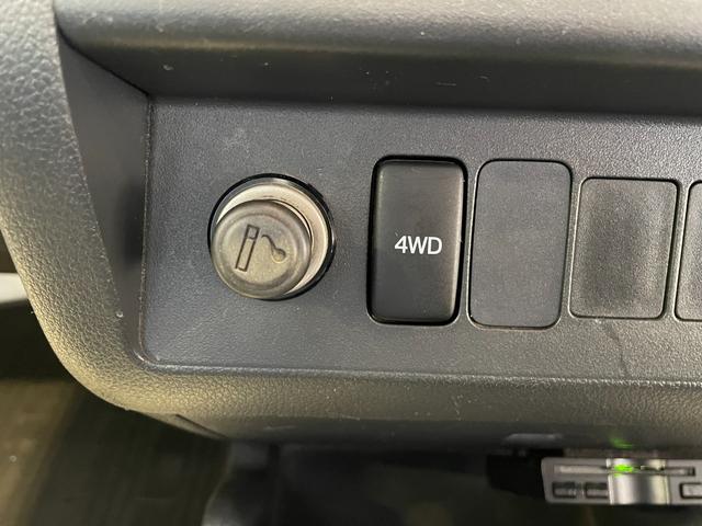 ご覧いただきありがとうございます。車両詳細等お気軽に店舗スタッフまでお問い合わせください。通話無料の専用フリーダイヤルもご用意しております【００７８−６０４３−８２２１】ぜひご利用ください。