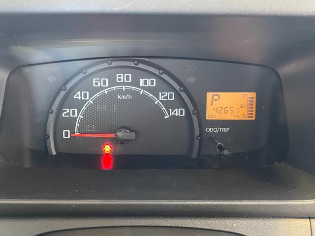 ご覧いただきありがとうございます。車両詳細等お気軽に店舗スタッフまでお問い合わせください。通話無料の専用フリーダイヤルもご用意しております【００７８−６０４３−８２２１】ぜひご利用ください。