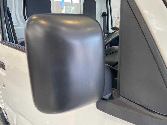 ご覧いただきありがとうございます。車両詳細等お気軽に店舗スタッフまでお問い合わせください。通話無料の専用フリーダイヤルもご用意しております【００７８−６０４３−８２２１】ぜひご利用ください。