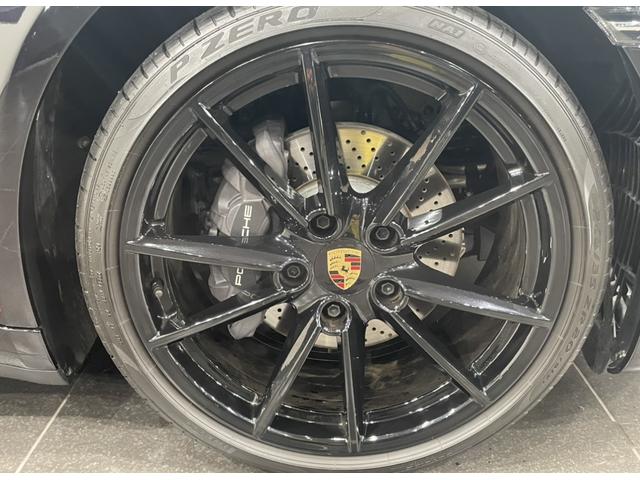 ９１１ ９１１カレラ　スポーツクロノＰＫＧ／スポーツエクゾースト／２０インチ２１インチカレラＳホイール／ドラレコ前後／バックカメラ／３６０度カメラ／レッドレザー／プライバシーガラス／１４ｗａｙスポーツシート／保証継承（19枚目）