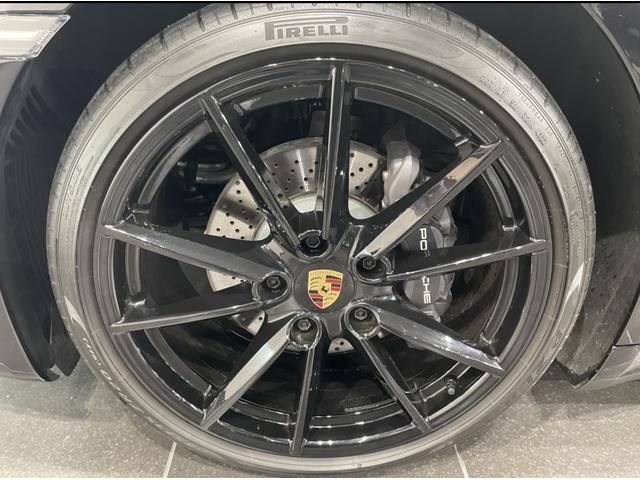 ９１１ ９１１カレラ　スポーツクロノＰＫＧ／スポーツエクゾースト／２０インチ２１インチカレラＳホイール／ドラレコ前後／バックカメラ／３６０度カメラ／レッドレザー／プライバシーガラス／１４ｗａｙスポーツシート／保証継承（21枚目）